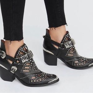 Jeffrey Campbell Calhoun Booties